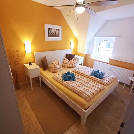 Charming 2-Bed Apartment In Кохем Экстерьер фото